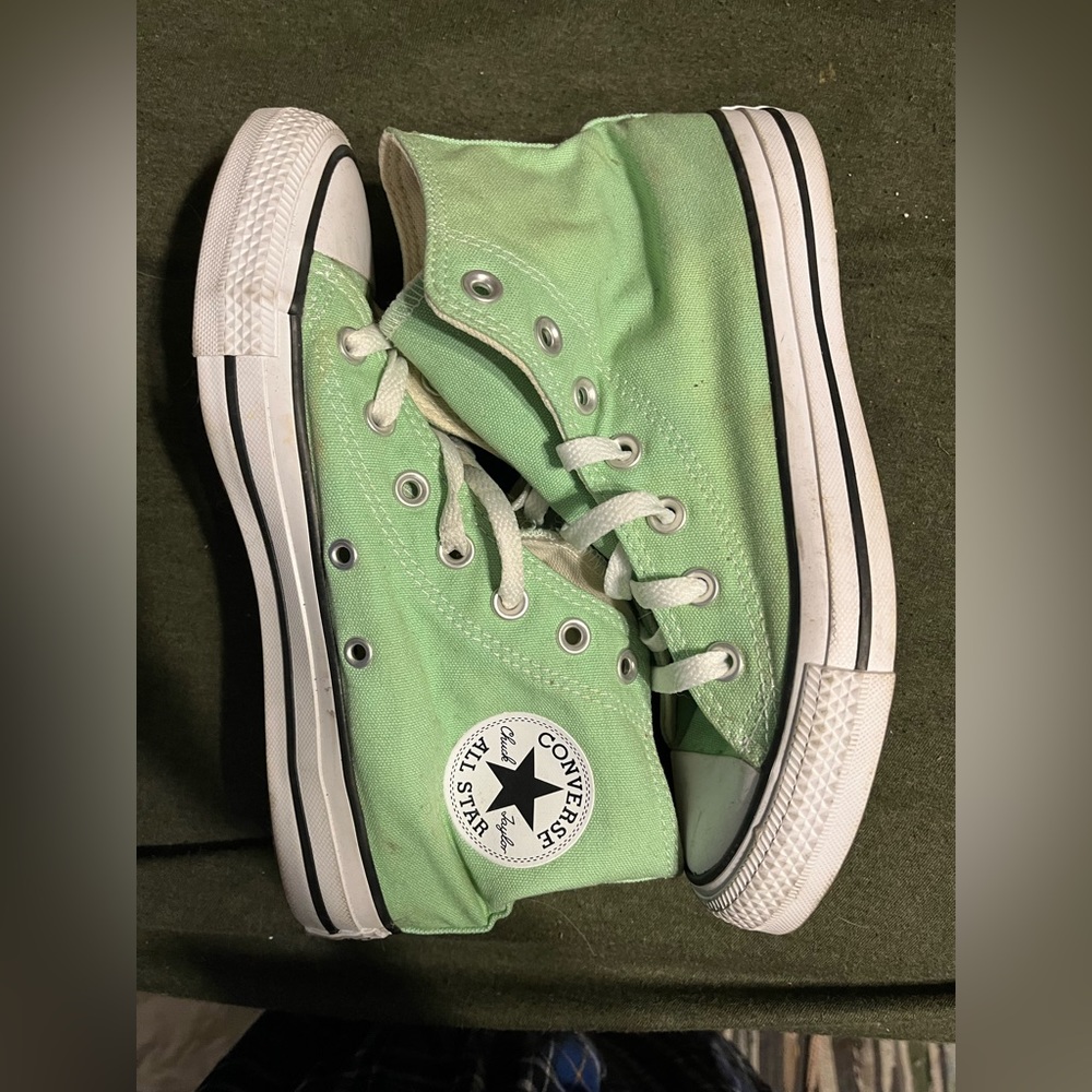 Green Converse Size 7